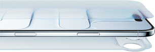 Un iPhone in posizione orizzontale con uno strato di materiale Ceramic Shield che lo ricopre leggermente sopra e sotto, per rappresentare la robustezza del Ceramic Shield